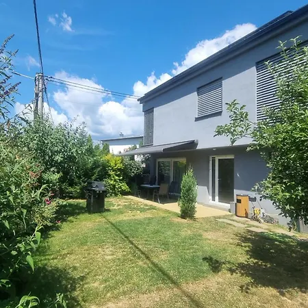 Visteria House With Free Parking Apartman Kassa