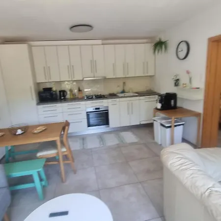 Visteria House With Free Parking Apartman Kassa