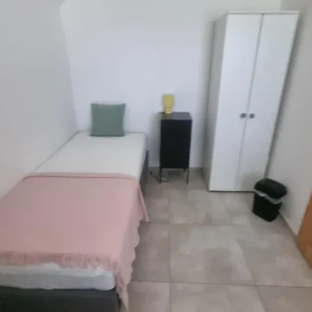 Visteria House With Free Parking Кошице